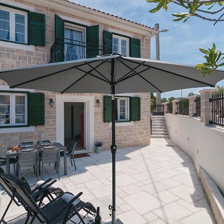 Stunning Home In Primosten With Kitchen Zewnętrze zdjęcie